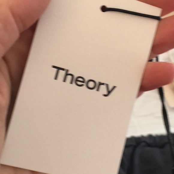 Theory Ruched Side Sleeveless Top - Picture 8 of 8